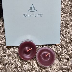 PartyLite - Universal Tealight in Mulberry